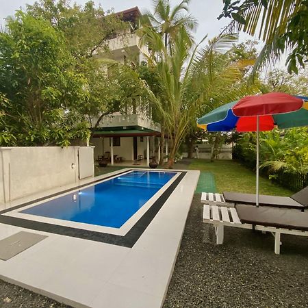 Villa Araliya Hikkaduwa Buitenkant foto