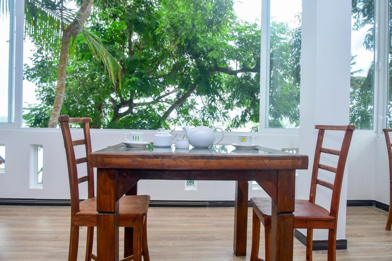 Villa Araliya Hikkaduwa Buitenkant foto