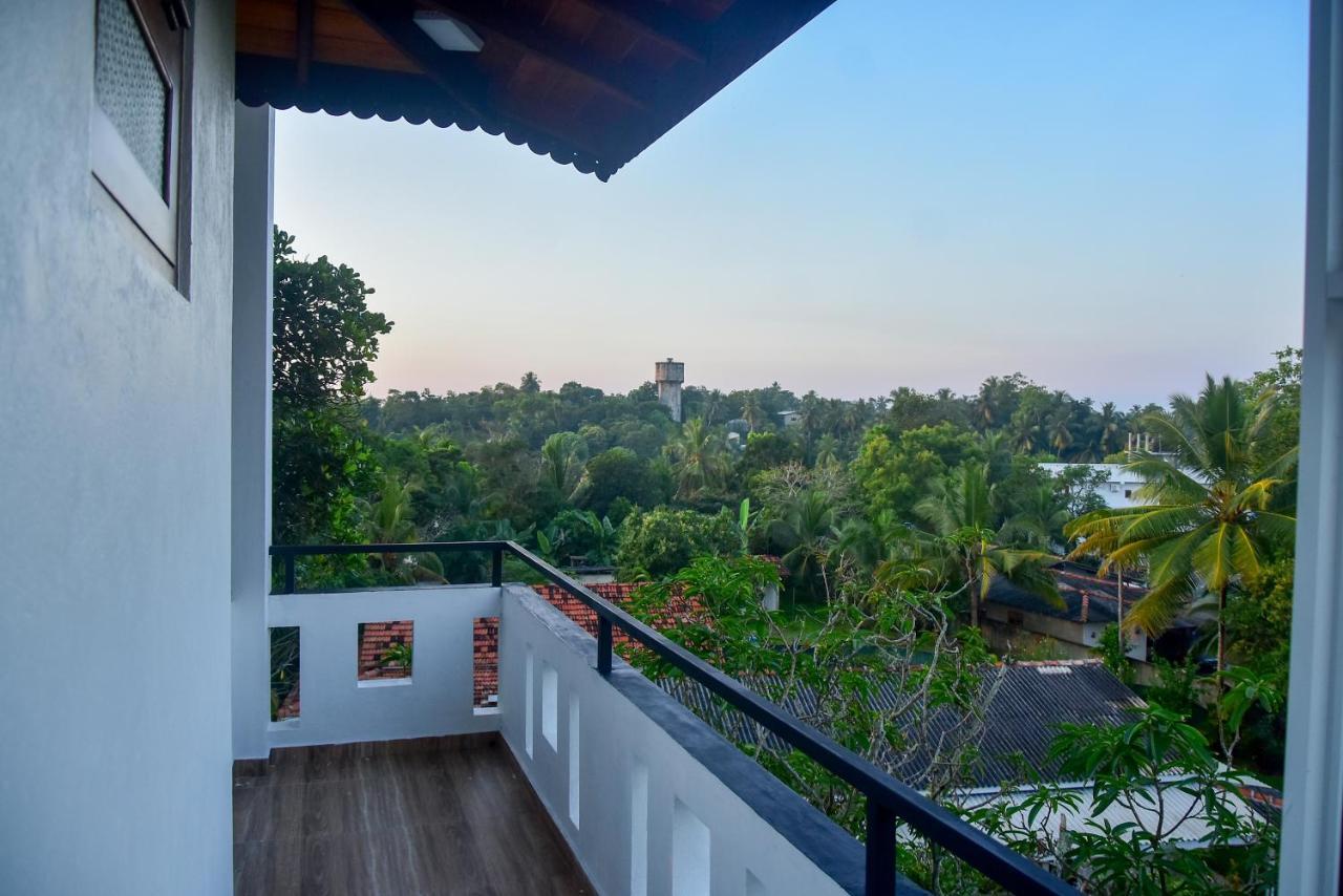 Villa Araliya Hikkaduwa Buitenkant foto