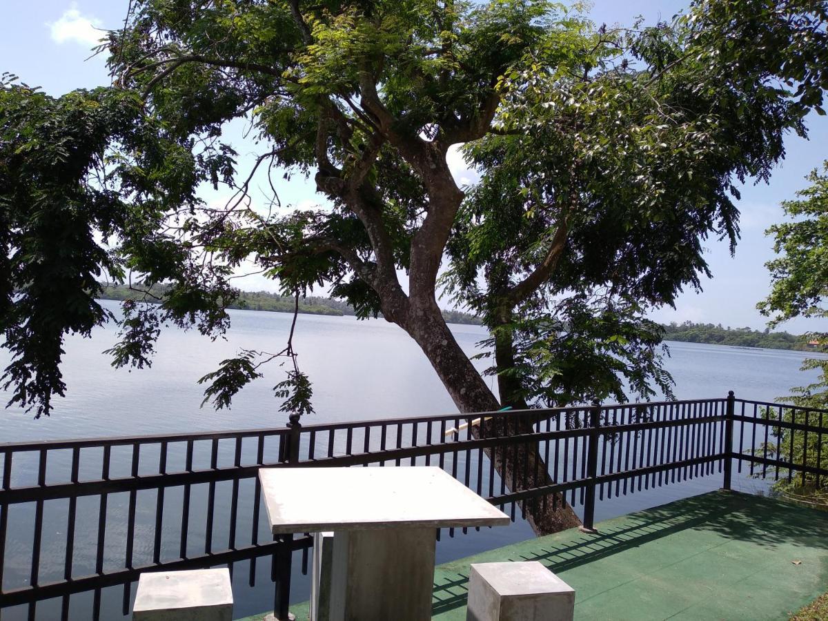 Villa Araliya Hikkaduwa Buitenkant foto