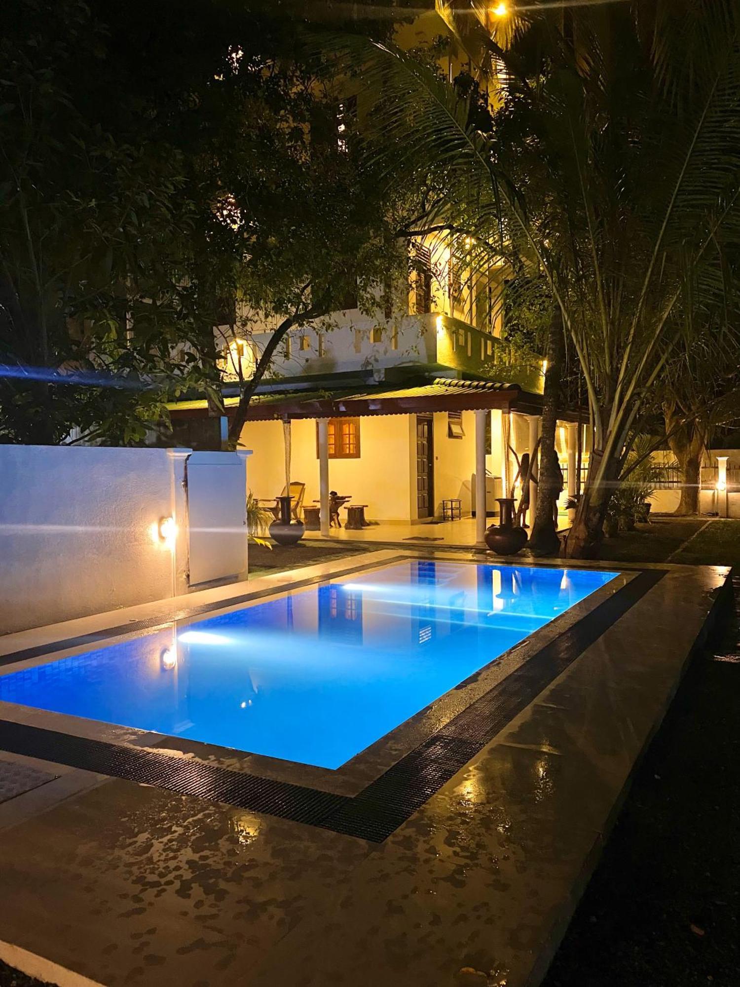 Villa Araliya Hikkaduwa Buitenkant foto